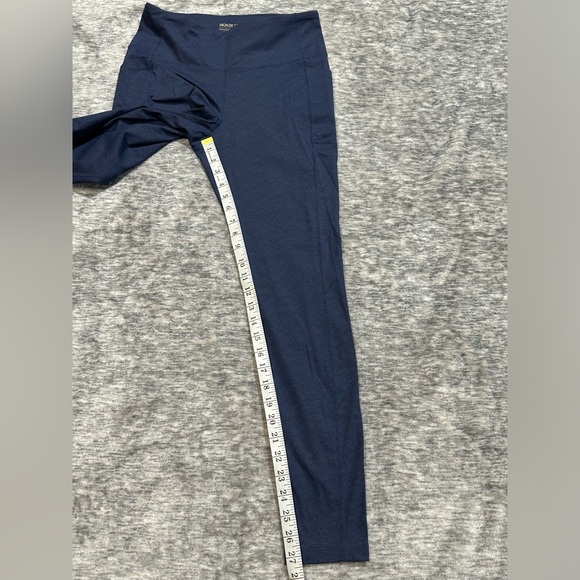 Mondetta Women's Athletic Leggings M Navy Blue 7/8 Ankle w/ Pockets Performance - Picture 4 of 8